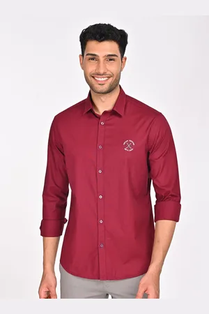 Indian Terrain Men Classic Fit Spread Collar Solid Cotton Casual Shirt