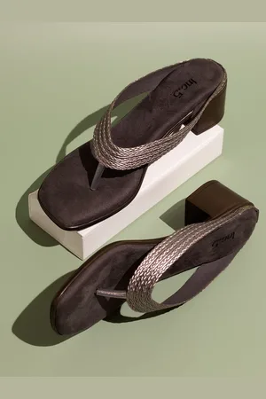 Inc 5 Women Open Toe Textured Block Sandals