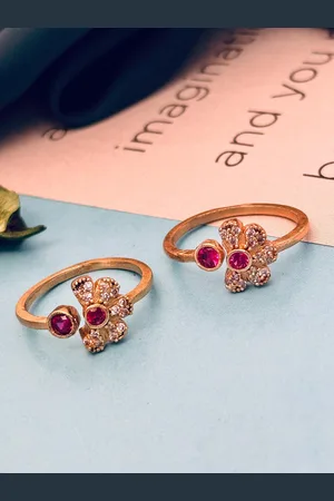 Anouk Gold-Plated American Diamond Studded Toe Rings