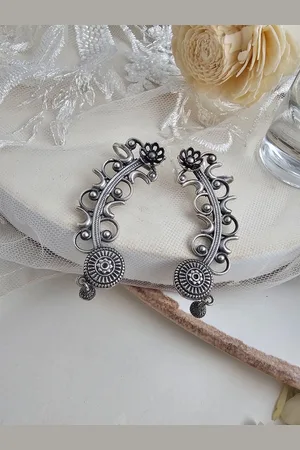 Binnis Wardrobe Silver-Plated Contemporary Ear Cuff Earrings