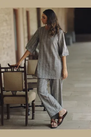 anayna Women Striped Regular Pure Cotton Kurta with Trousers