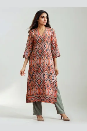 trueBrowns Geometric Printed V-Neck Straight Kurta With Trouser