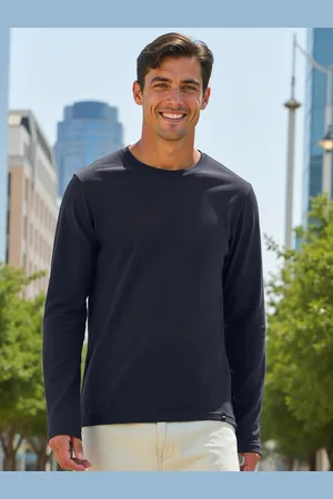 Bewakoof Men Navy Blue Solid Round Neck T-shirt