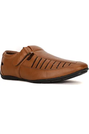 Bata Velcro Shoe-Style Sandals
