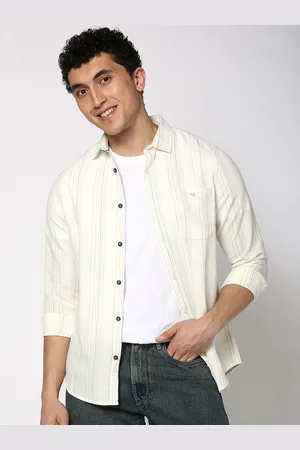 Blue Buddha Men Tailored Fit Spread Collar Vertical Striped Cotton Casual Shirt