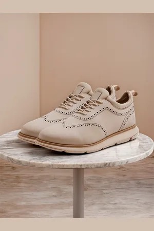 NEEMANS Men Round Toe Lightweight Brogues