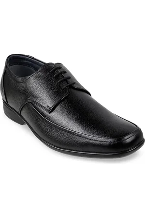 Metro Men Textured Leather Formal Derbys