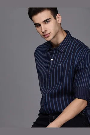 WROGN Men Navy Blue Slim Fit Striped Casual Shirt