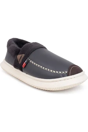 CASSIEY Women Round Toe Slip-On Sneakers