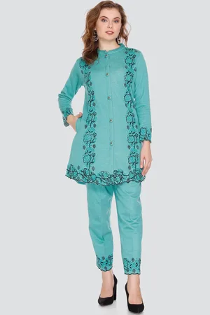Elthia Floral Embroidered Thread Work Mandarin Collar Straight Kurta With Trouser