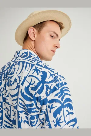 Koton Men Slim Fit Opaque Printed Cotton Casual Shirt
