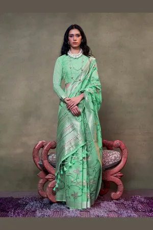 ELORA Floral Motifs Zari Pure Cotton Jamdani Saree