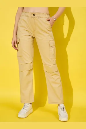 BuyNewTrend Women Relaxed High-Rise Cargos Trousers