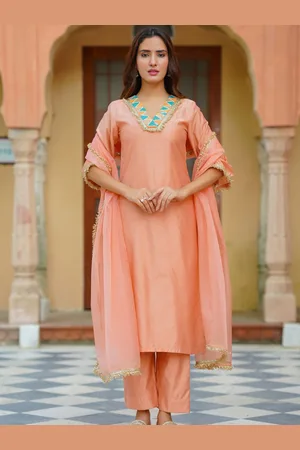Ambraee Geometric Yoke Design Regular Beads and Stones Kurta With Trousers & Dupatta