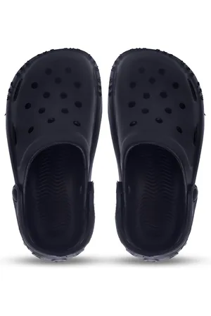 CASSIEY Women Croslite Clogs