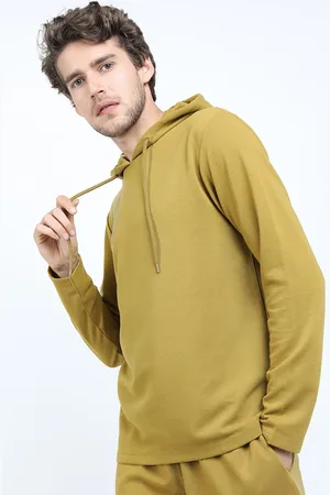Highlander Men Green Solid Regular Fit T-shirt