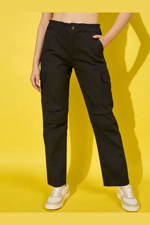 BuyNewTrend Women Relaxed High-Rise Cargos Trousers