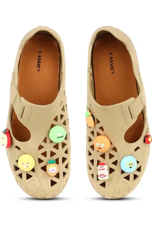 CASSIEY Women Rubber Slip-On