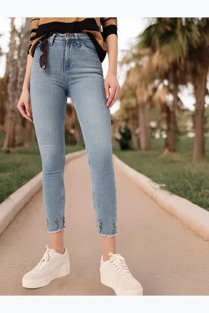 DressBerry Women Street Skinny Fit Ripped Faded Jeans