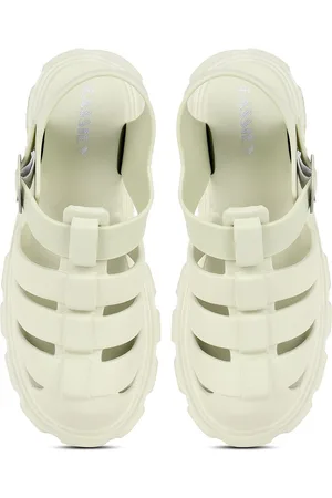 CASSIEY Solid Women Rubber Slip-On