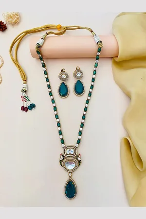ABDESIGNS Stone Studded Necklace and Earrings Set