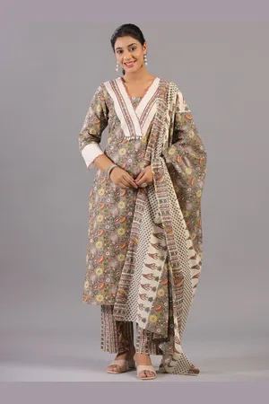 Amchoor Floral Printed Regular Straight Kurta With Trousers & Dupatta