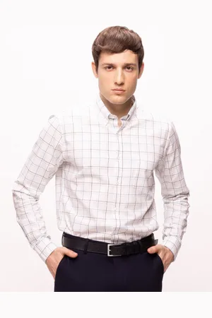 Bombay High Men Slim Fit Semi Formal Button Down Collar Yarn Dyed Check Shirt