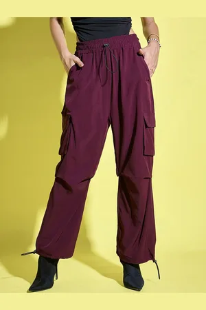 BuyNewTrend Women Relaxed Loose Fit High-Rise Cargos Trousers
