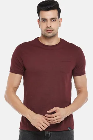 PEOPLE Men Maroon Pockets Pure Cotton T-shirt