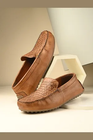 CARLO ROMANO Men Printed Leather Driving Shoes