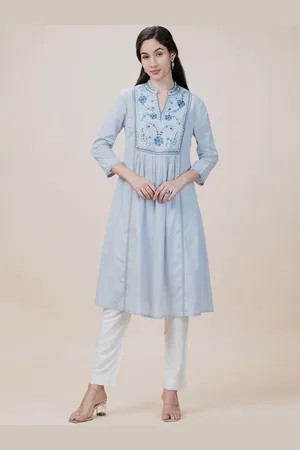 BARARA ETHNIC Floral Embroidered Mandarin Collar Pleated A-Line Kurta