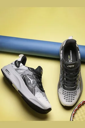 JQR Men Mesh Running Non-Marking Shoes