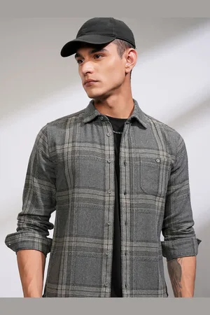 Highlander Men Slim Fit Opaque Checked Casual Shirt