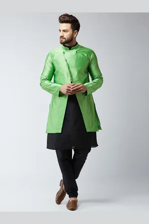 SOJANYA Men Black & Green Solid Sherwani Set