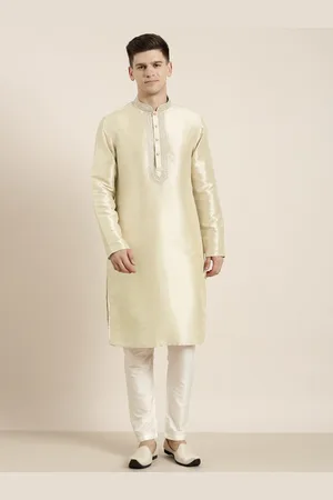 TheEthnic.Co Floral Yoke Design Regular Thread Work Kurta with Pyjamas