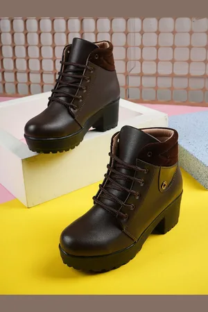 Walkfree Women Textured Block-Heel Regular Boots