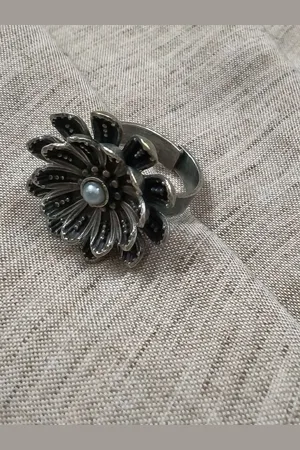 Molcha Oxidised Silver-Toned Adjustable Finger Ring