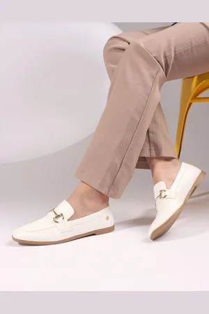 Elle Women Textured Loafers