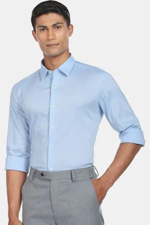 Arrow Men Blue Solid Cotton Slim Fit Formal Shirt
