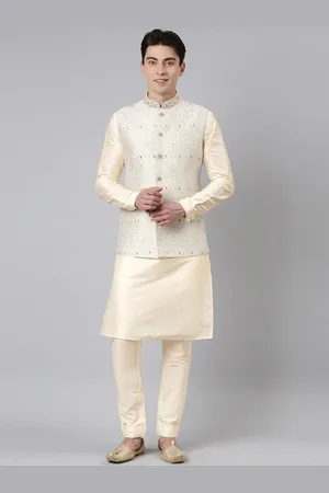 TheEthnic.Co Mandarin Collar Kurta With Pyjamas & Woven Design Nehru Jacket
