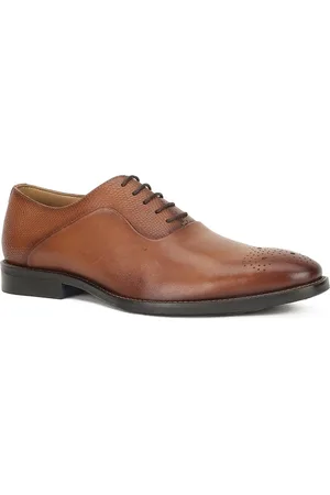 Bata Men Textured Leather Formal Oxfords