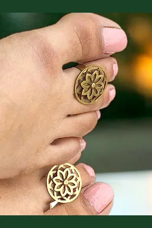 GoldNera Gold-Plated Toe Rings