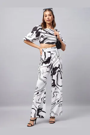 Chemistry Printed Tie-up back Top & Flared Trousers