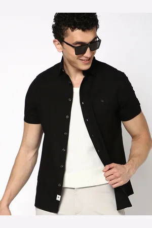 Blue Buddha Men Tailored Fit Spread Collar Solid Cotton Casual Shirt