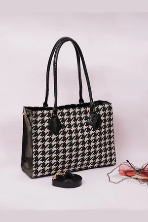 FABBHUE Women Checked Structured Handheld Bag
