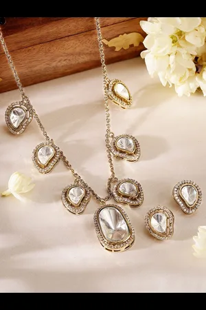 Priyaasi Gold-Plated Kundan Stone-Studded & Beaded Necklace and Earrings