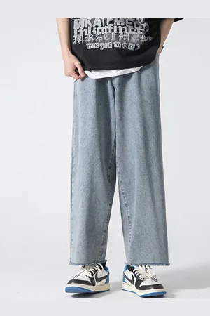 HERE&NOW Men Relaxed Fit No Fade Low Distress Cat Scratches Jeans