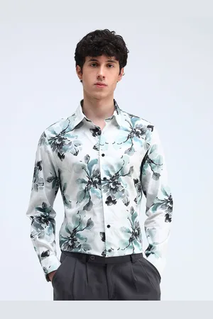 Flying Machine Men Slim Fit Spread Collar Floral Printed Cotton Casual Shirt