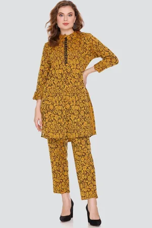 Elthia Floral Printed Regular Kurta with Trousers