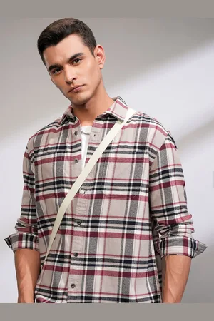 Highlander Men Opaque Checked Casual Shirt